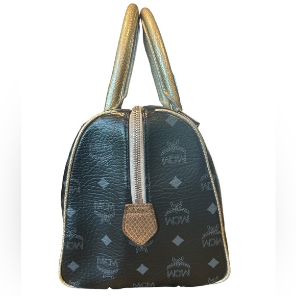 🔥 MCM 🔥Visetos Lion Princess Boston Black and Gold Lion Print Bag - Picture 6 of 13